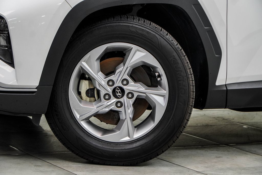 Vehicle image 10 of 55