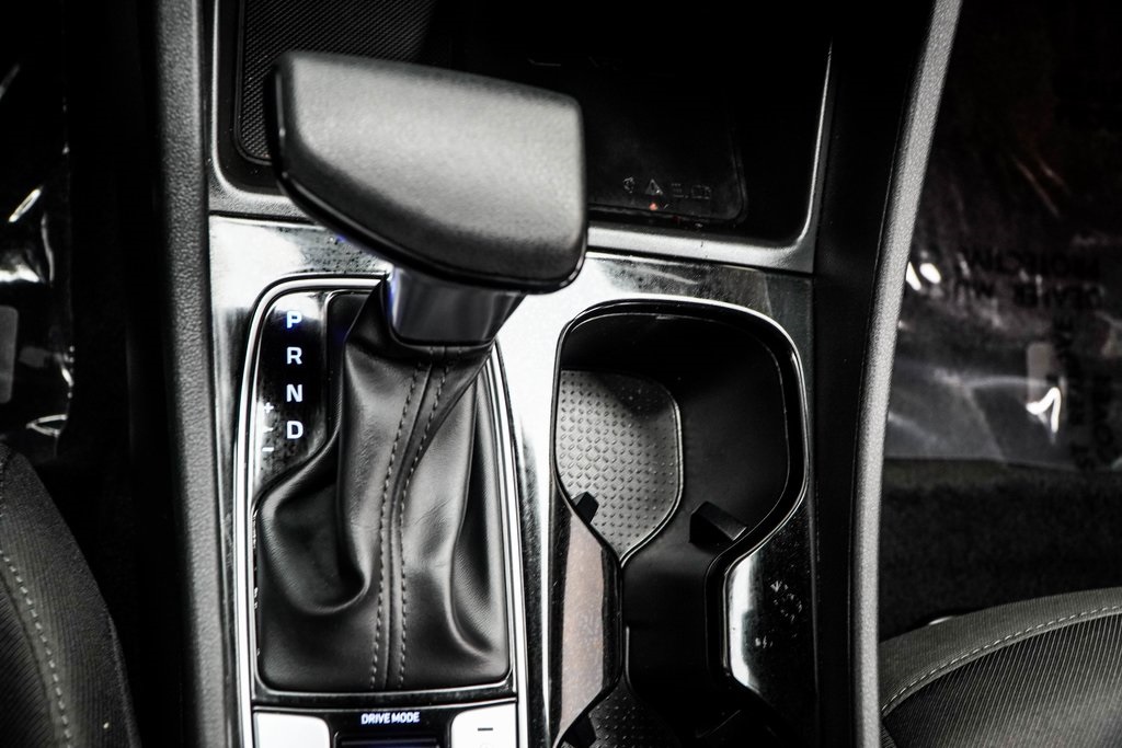Vehicle image 25 of 55