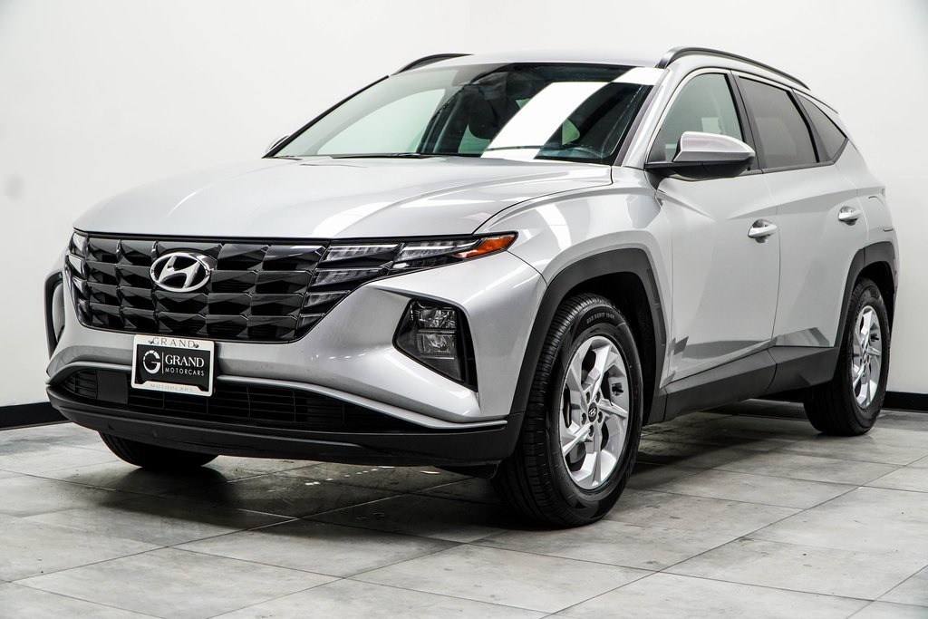 Vehicle image 1 of 44