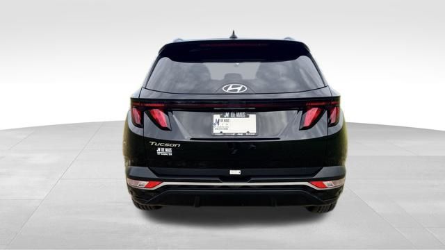 Vehicle image 7 of 31