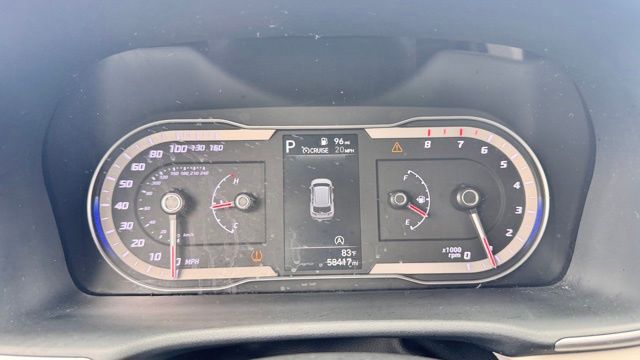 Vehicle image 25 of 31