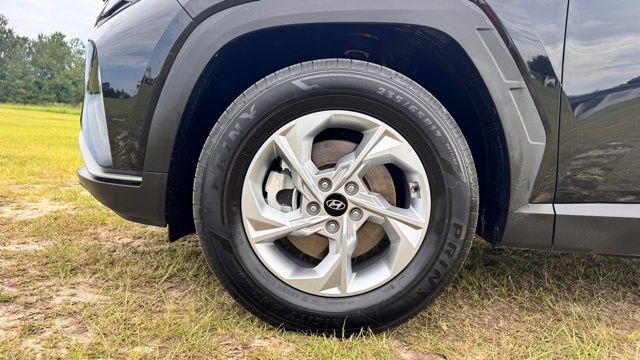 Vehicle image 11 of 31