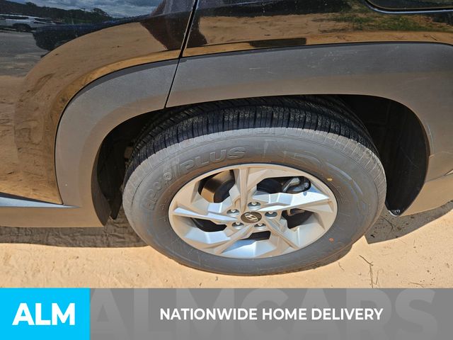 Vehicle image 8 of 25