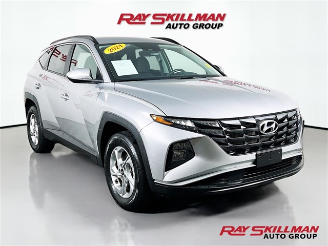 Vehicle image 3 of 40