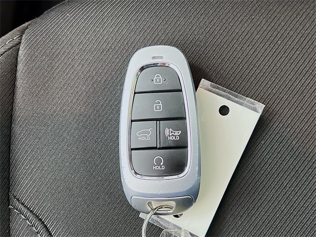 Vehicle image 30 of 40