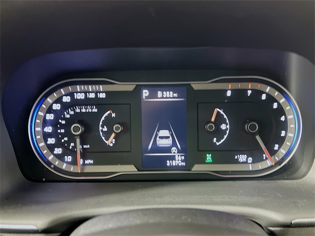 Vehicle image 14 of 40