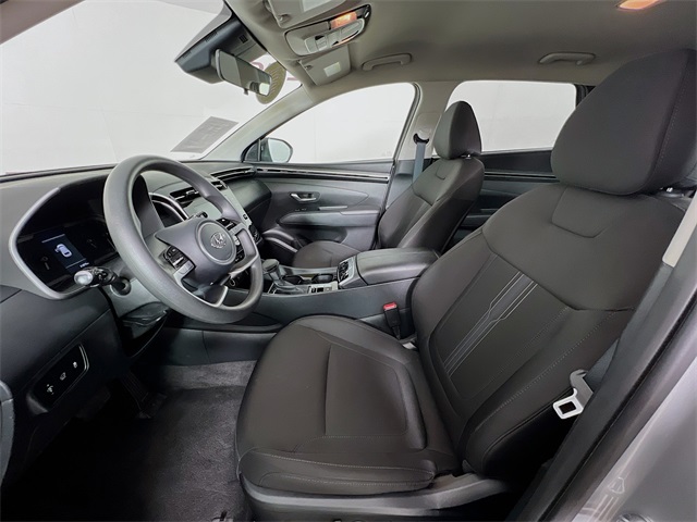 Vehicle image 10 of 40