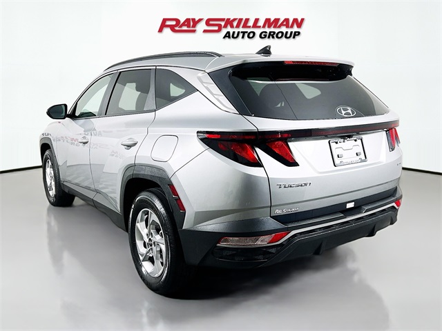 Vehicle image 7 of 40