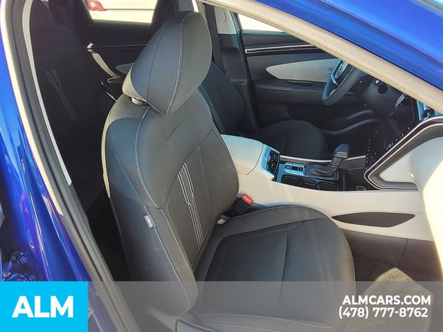 Vehicle image 15 of 25