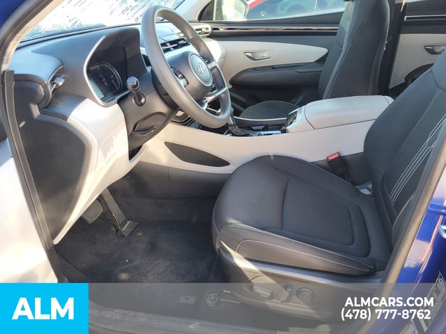 Vehicle image 18 of 25