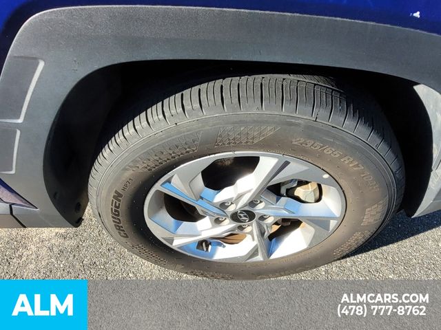 Vehicle image 12 of 25