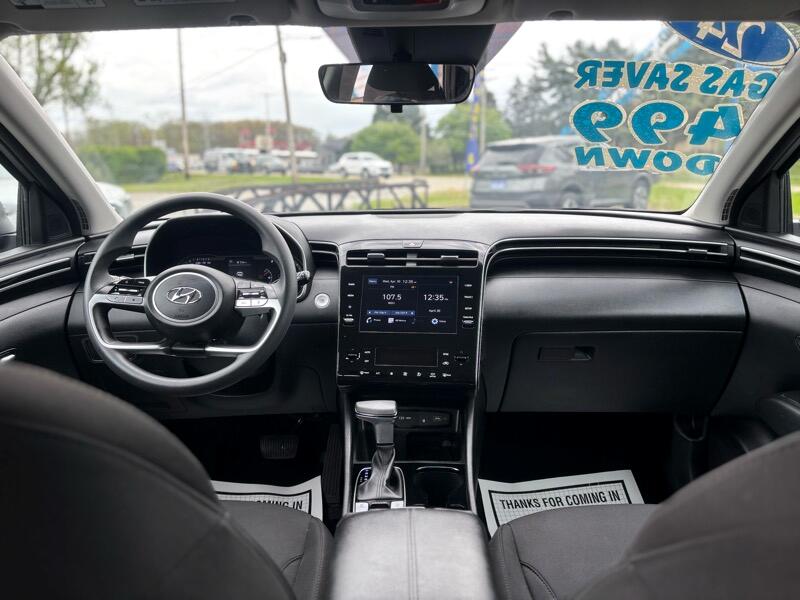 Vehicle image 16 of 27