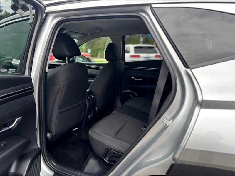 Vehicle image 15 of 27