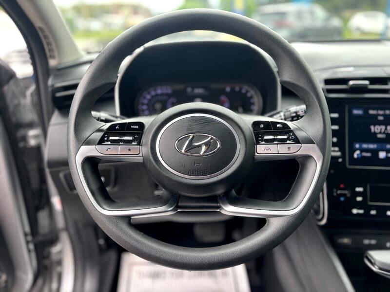 Vehicle image 23 of 27