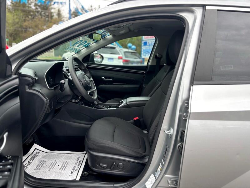 Vehicle image 21 of 27