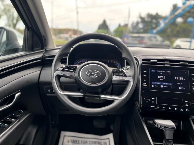 Vehicle image 17 of 27