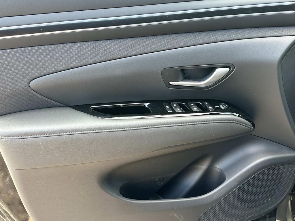 2024 Hyundai Tucson XRT Image 17 of 23