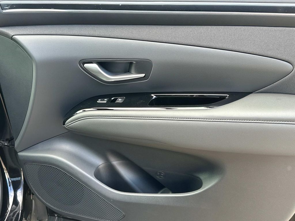 2024 Hyundai Tucson XRT Image 18 of 23