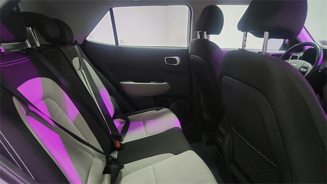 2024 Hyundai Venue SEL Image 14 of 26