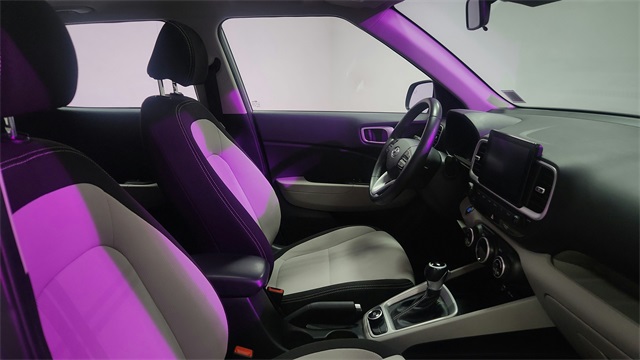 2024 Hyundai Venue SEL Image 16 of 26