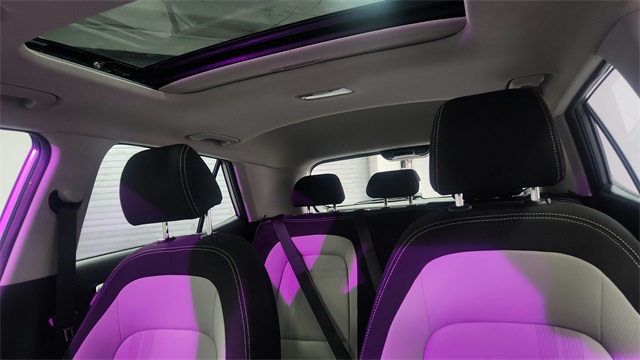 2024 Hyundai Venue SEL Image 17 of 26