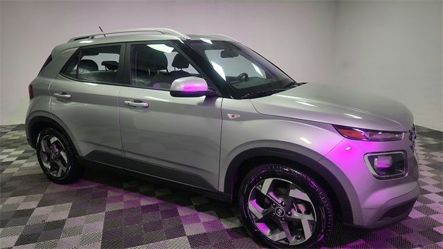 2024 Hyundai Venue SEL Image 6 of 26