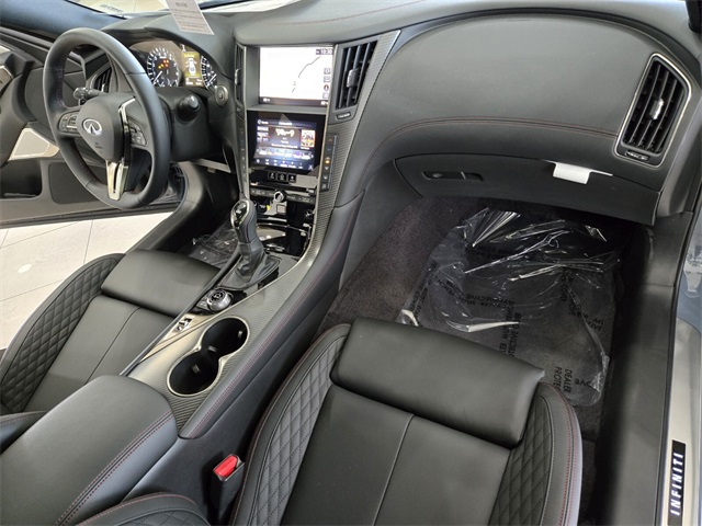 Vehicle image 20 of 32