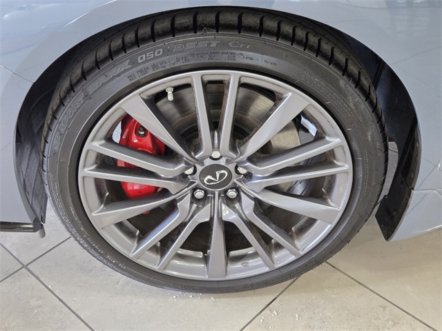 Vehicle image 12 of 32
