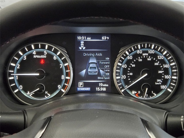 Vehicle image 22 of 32