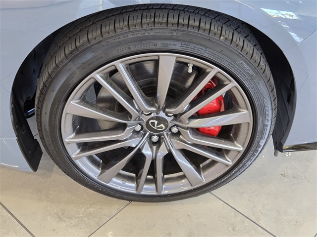 Vehicle image 12 of 32