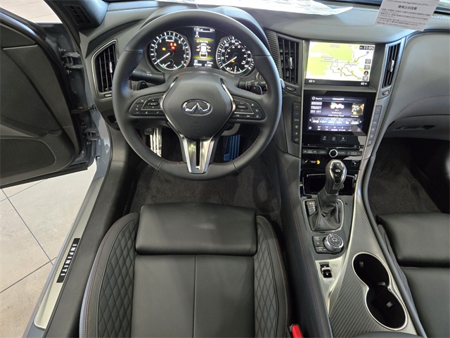 Vehicle image 19 of 32