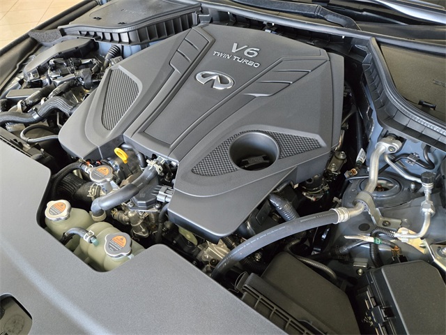 Vehicle image 9 of 32