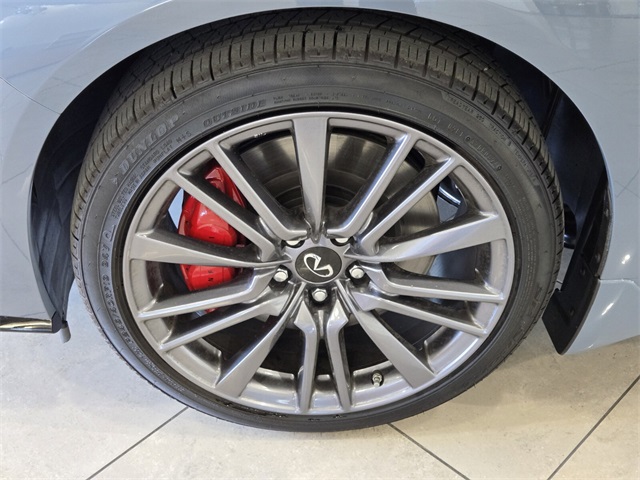 Vehicle image 11 of 32