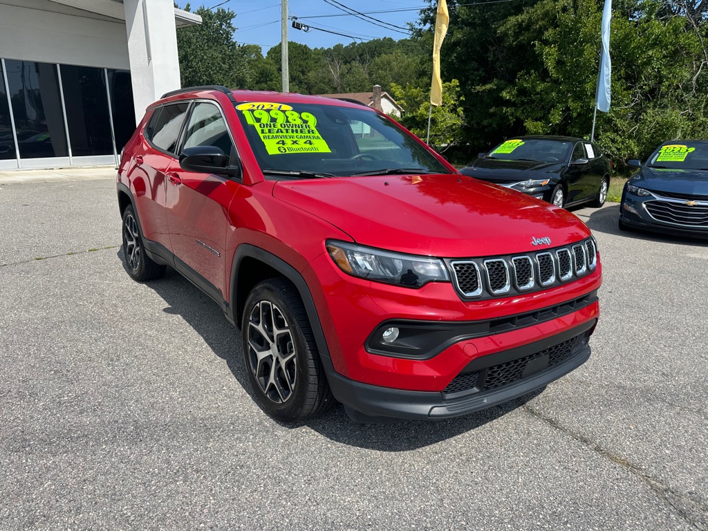 2024 Jeep Compass Latitude Image 1 of 18