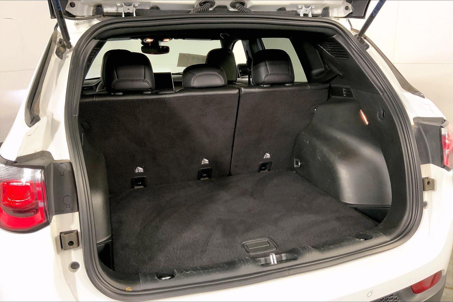 2024 Jeep Compass Trailhawk Image 9 of 31