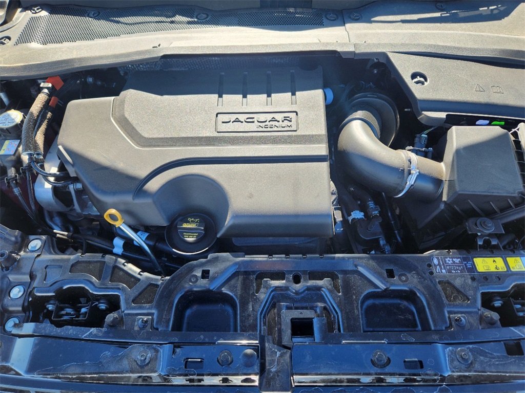 2024 Jaguar E-Pace R-Dynamic SE Image 7 of 30