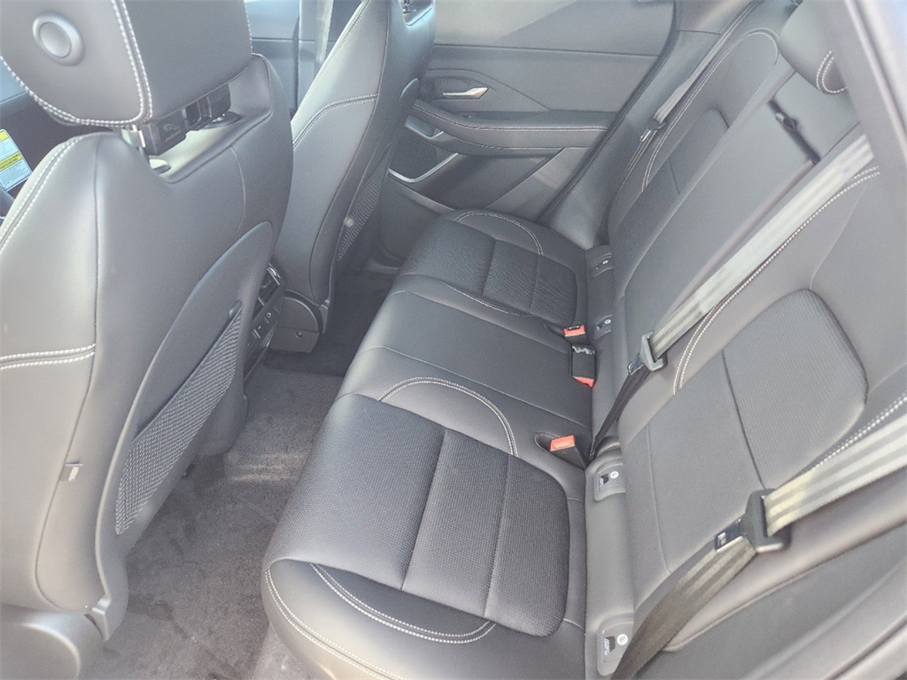 2024 Jaguar E-Pace R-Dynamic SE Image 10 of 30