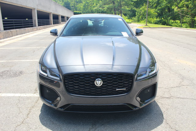 2024 Jaguar XF R-Dynamic SE Image 2 of 28