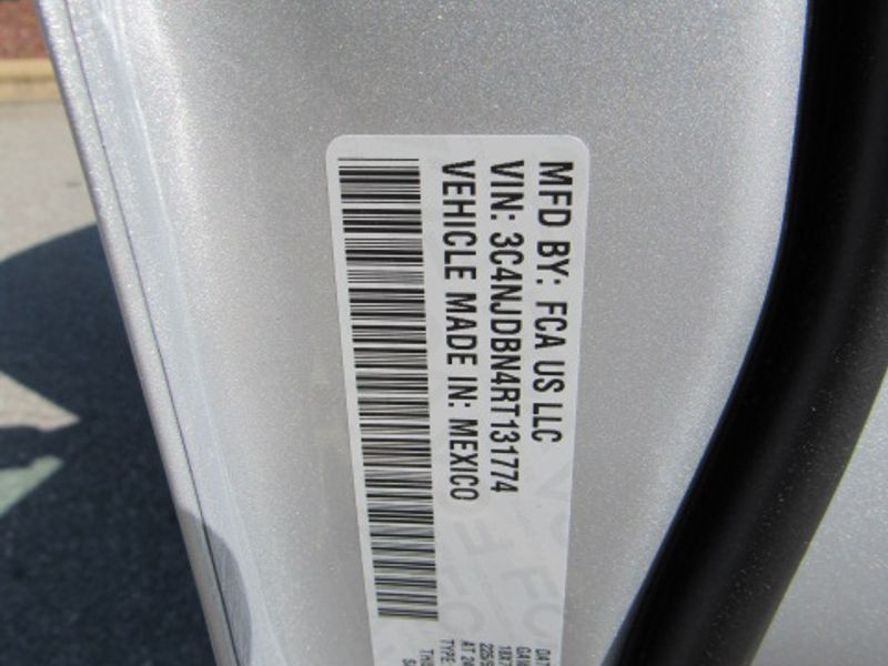 Vehicle image 21 of 22