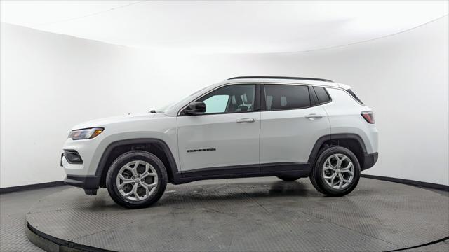 2024 Jeep Compass Latitude Image 3 of 31