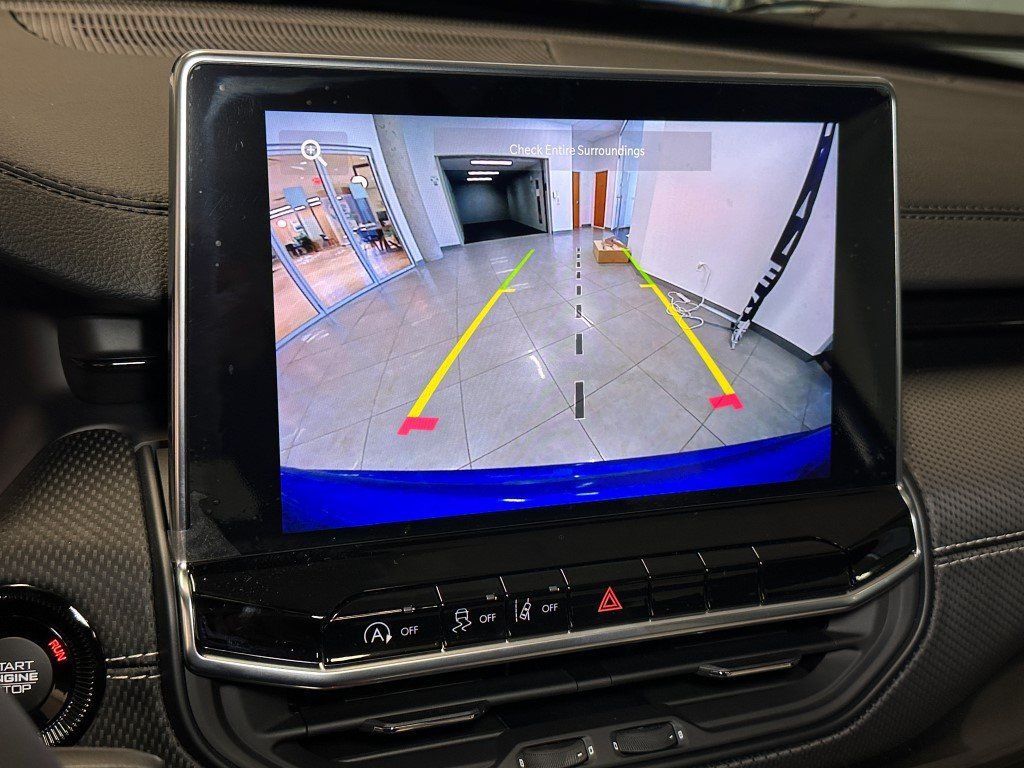 Vehicle image 24 of 29
