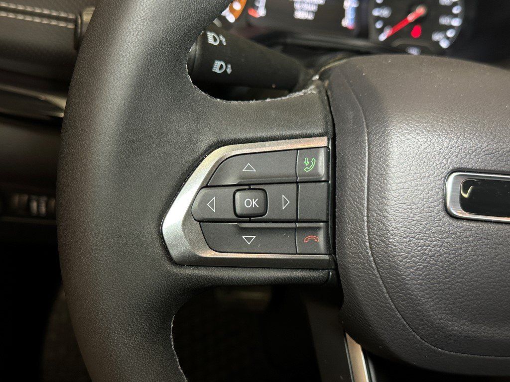 Vehicle image 20 of 29