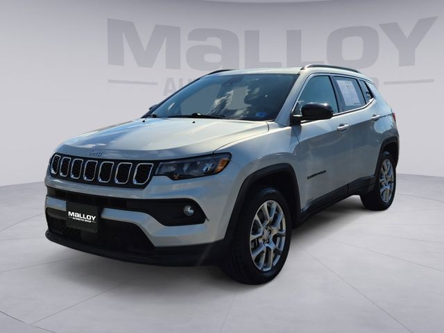 2024 Jeep Compass Latitude Lux Image 1 of 30