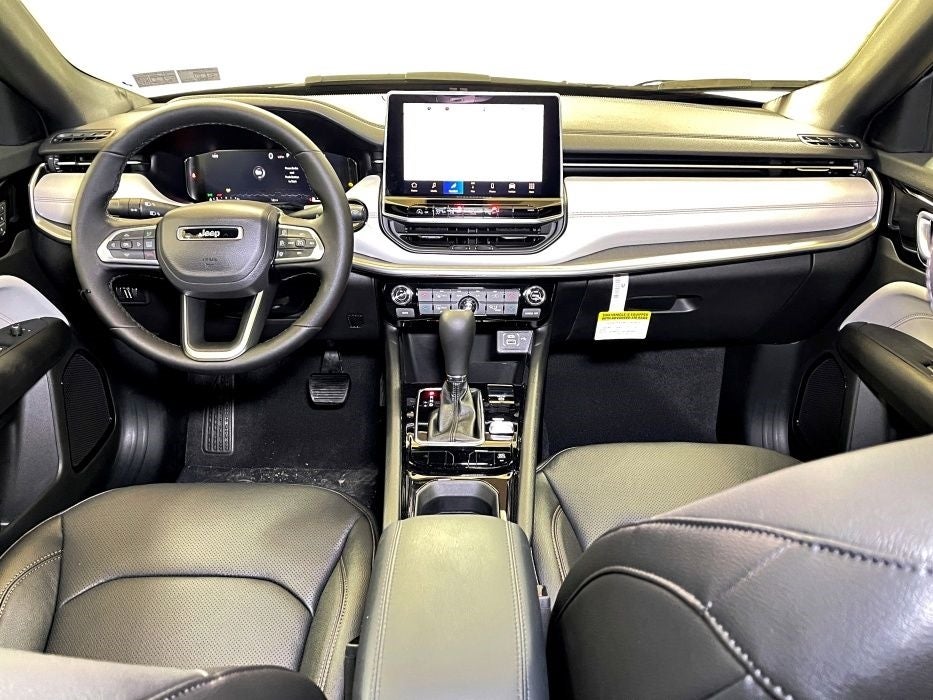 2024 Jeep Compass Limited Image 35 of 52