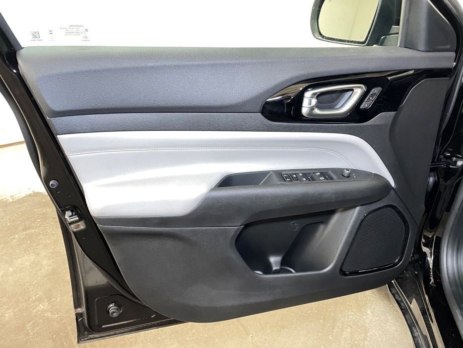 2024 Jeep Compass Limited Image 29 of 52