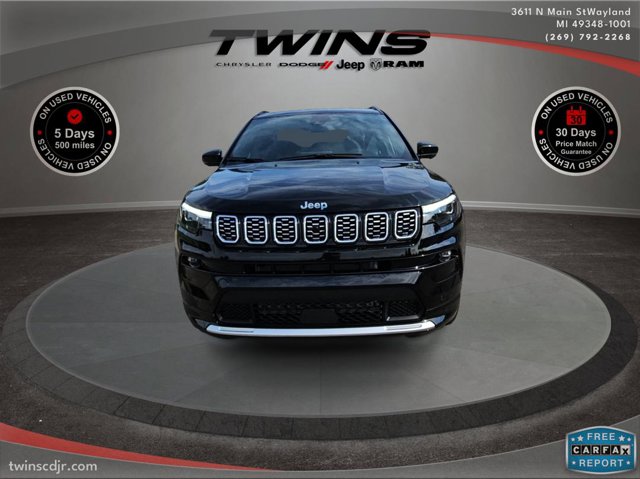 Vehicle image 4 of 71