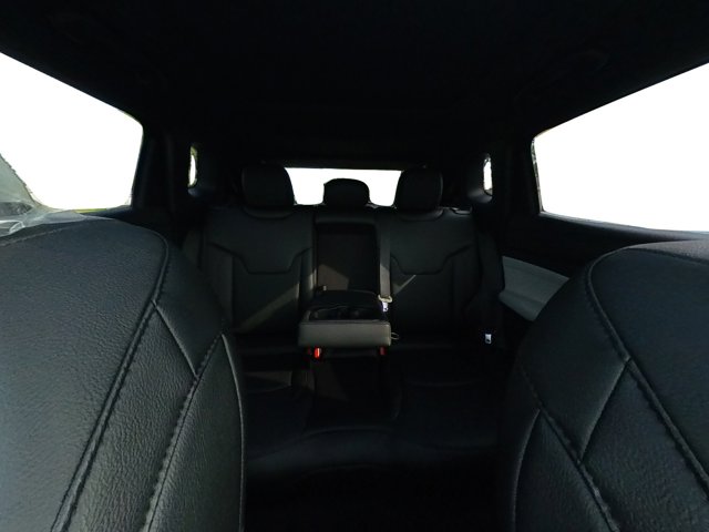 Vehicle image 70 of 71
