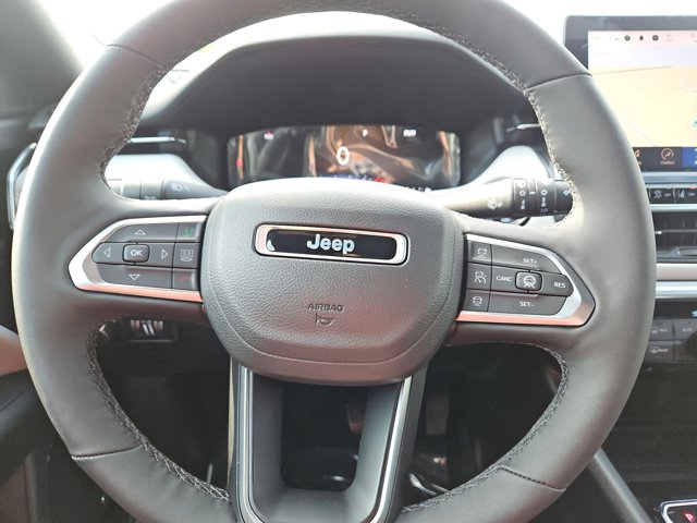 Vehicle image 22 of 71