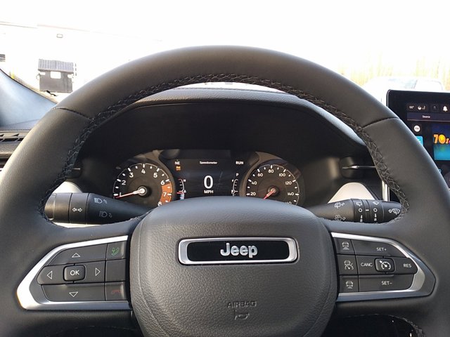 Vehicle image 20 of 48