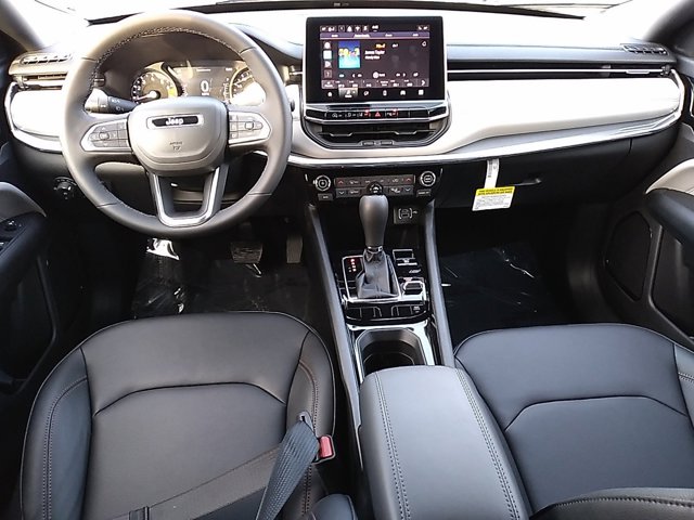 Vehicle image 18 of 48